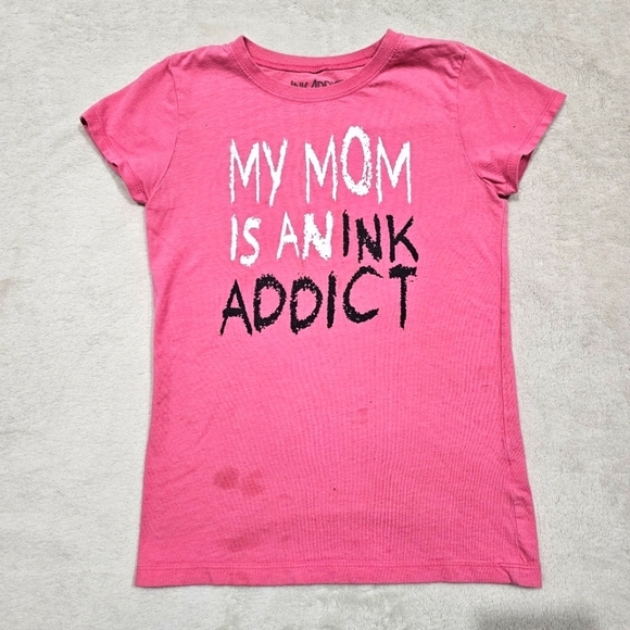 Ink Addict Girls Tee Size L – Pink “My Mom is an Ink Addict” Tattoo Graphic GUC - Picture 1 of 8